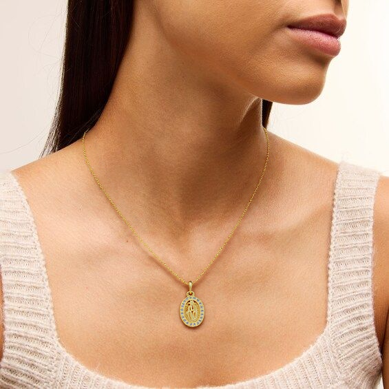 Colar Oval Cristo