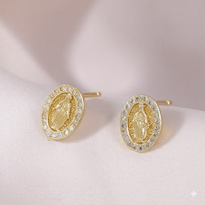 Brinco Oval Cristo Com Zircônia